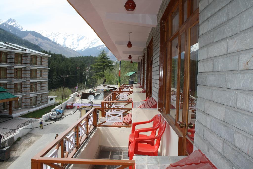 Hotel Ocean Blue Manali Eksteriør bilde
