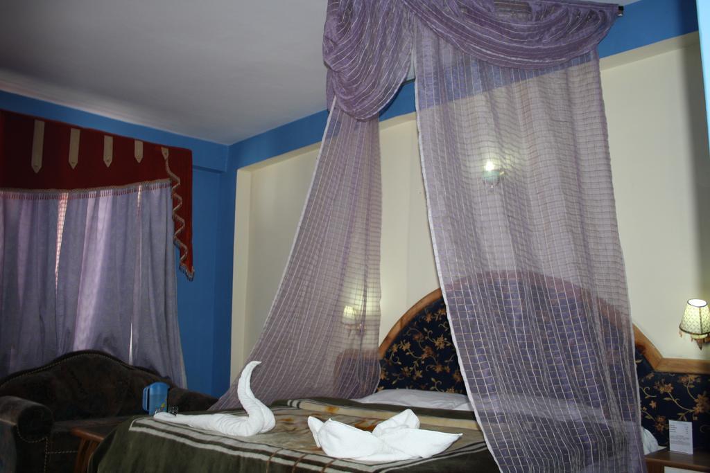 Hotel Ocean Blue Manali Eksteriør bilde